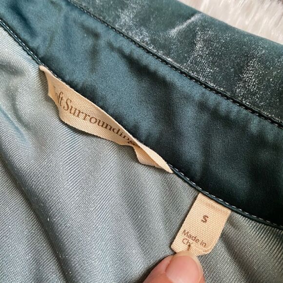 Soft Surroundings Velvet Boyfriend Tunic Top Button Down Women’s Small Velour - Picture 8 of 9